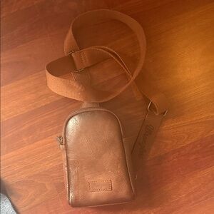 NWOT Wrangler Brown Leather Sling Belt Bag with Canvas Strap